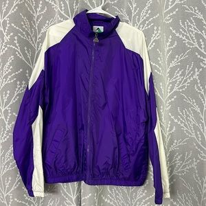 Size L windbreaker